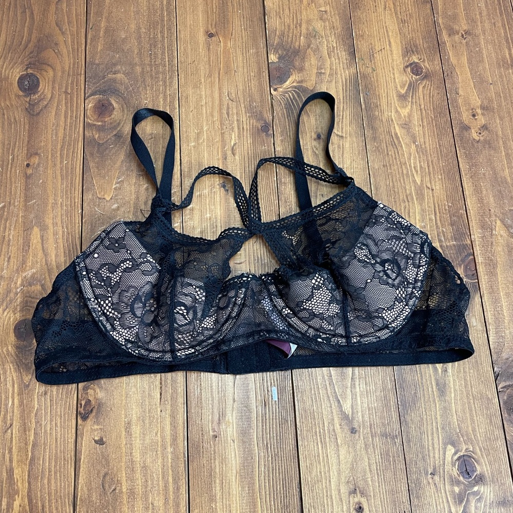 Adore Me black lace bra size 38C